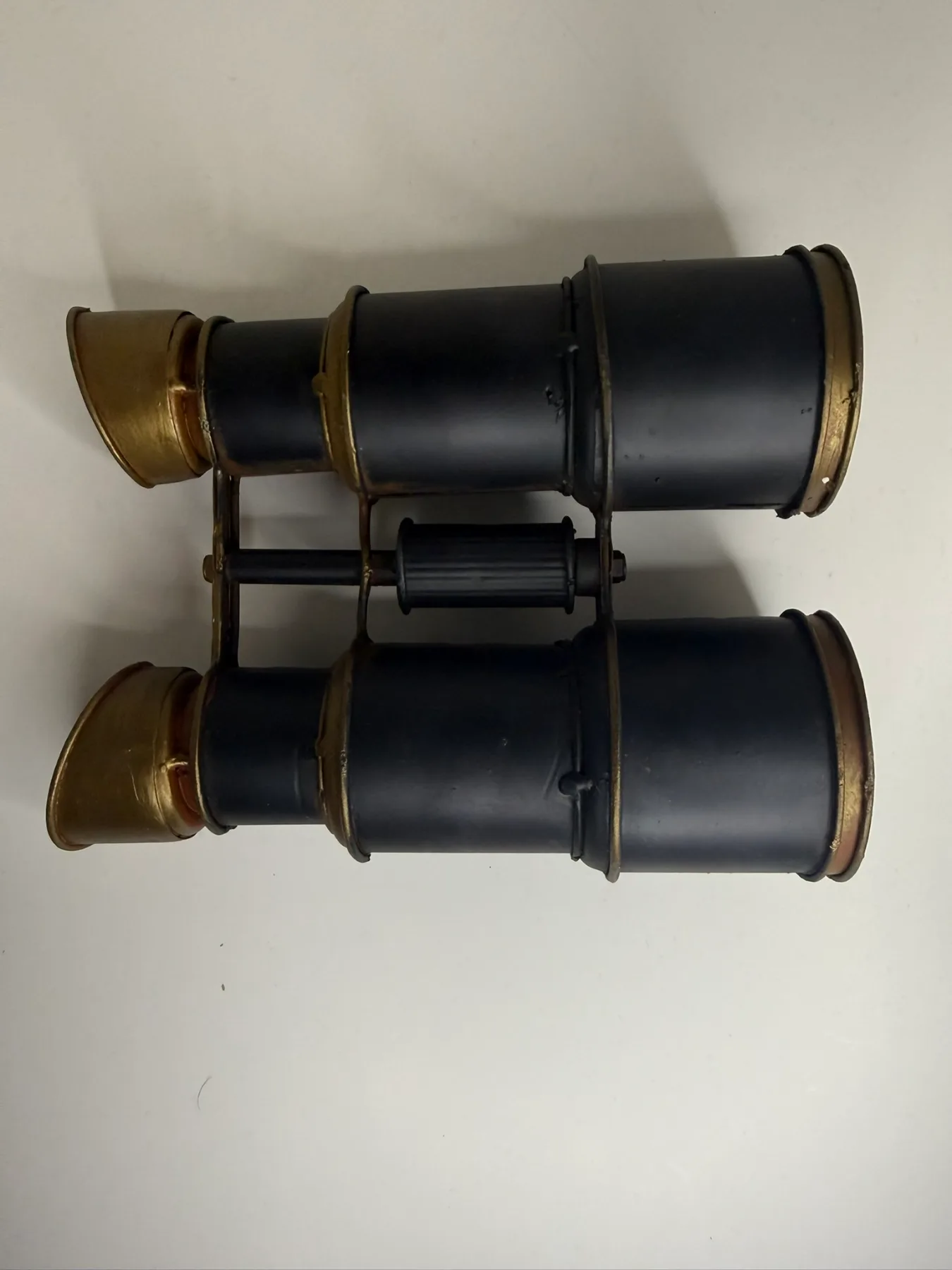 Dekoratif Metal Dürbün – Nostaljik Denizcilik & Keşif Temalı Masa ve Raf Dekoru