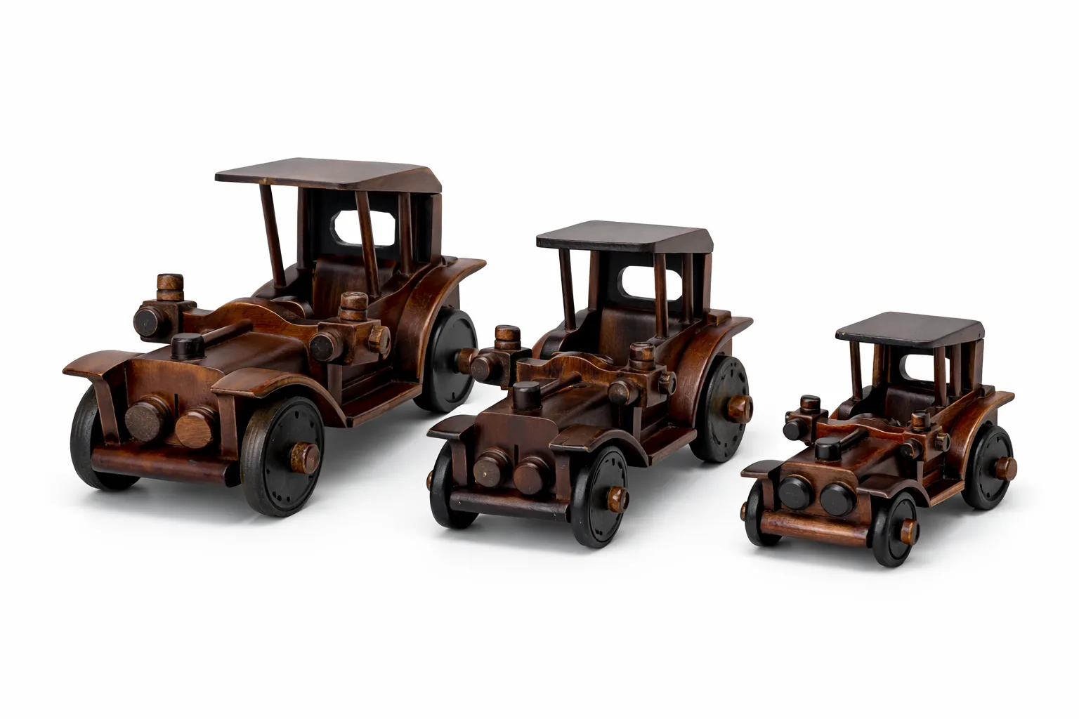 El Yapımı Ahşap Nostaljik Araba Dekoratif Model – 3 Farklı Boy Seçeneği