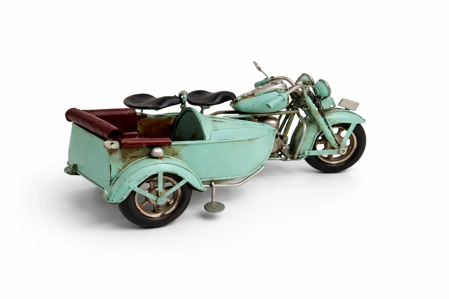 Dekoratif Metal Sepetli Motosiklet – Retro Sidecar Tasarım Masa Üstü Biblo