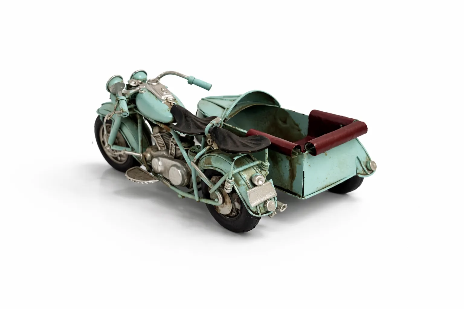 Dekoratif Metal Sepetli Motosiklet – Retro Sidecar Tasarım Masa Üstü Biblo