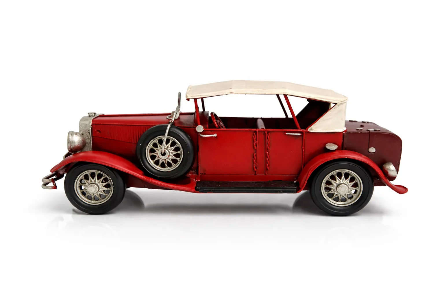 Dekoratif Metal Yarış Arabası – Retro Tasarım Biblo